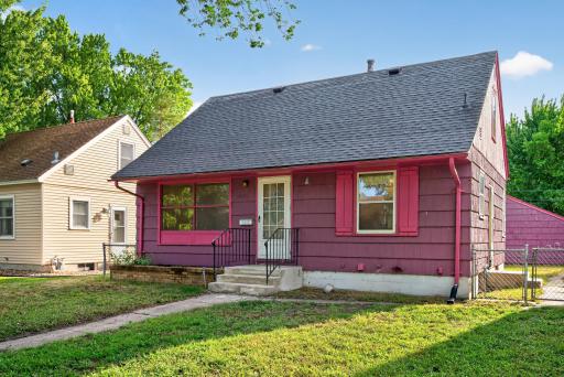 5242 James Avenue N, Minneapolis, MN 55430