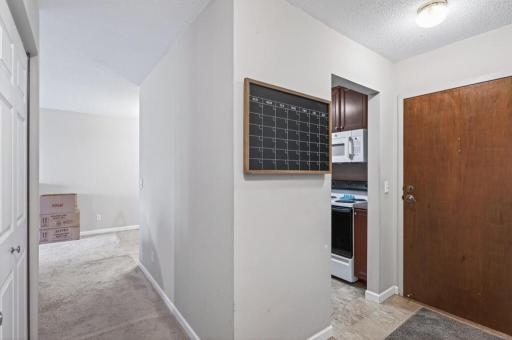 181 Little Canada Road E, 334, Little Canada, MN 55117