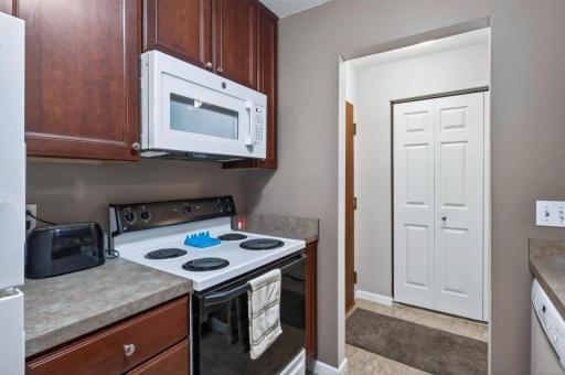 181 Little Canada Road E, 334, Little Canada, MN 55117
