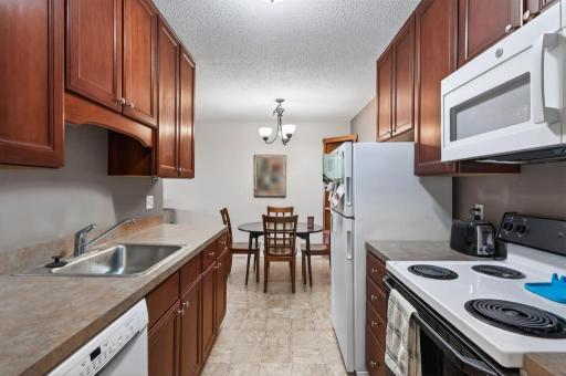 181 Little Canada Road E, 334, Little Canada, MN 55117