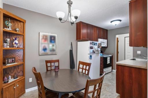 181 Little Canada Road E, 334, Little Canada, MN 55117