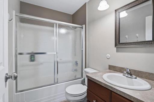181 Little Canada Road E, 334, Little Canada, MN 55117