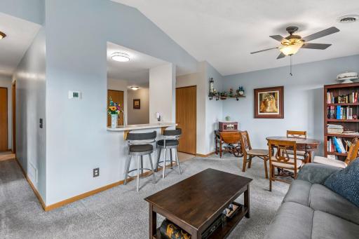 15546 Float Lane, 103, Apple Valley, MN 55124