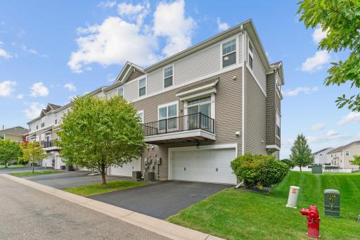 Driveway is located to the rear with guest parking and a community mailbox across the street for added convenience