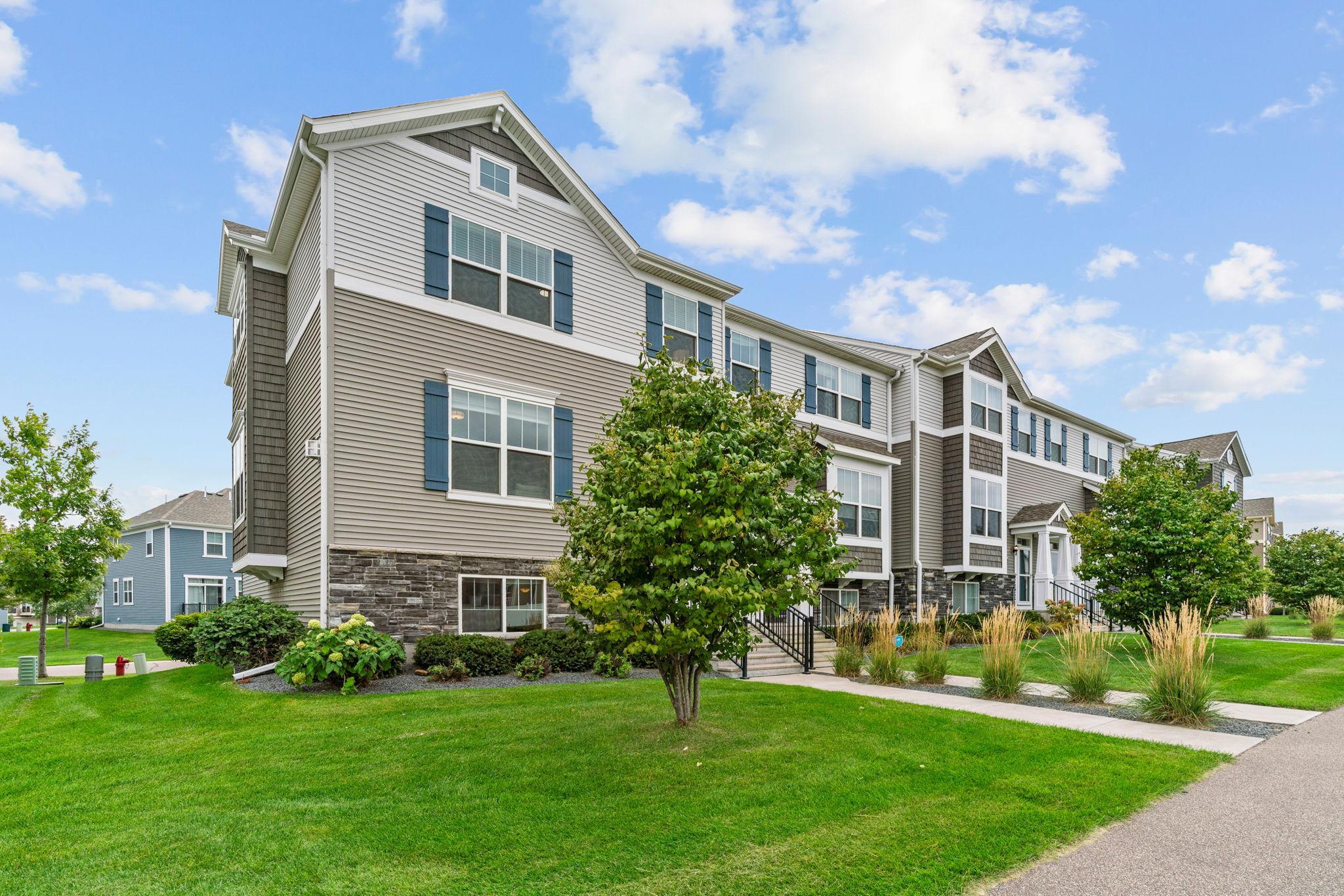 This End-unit offers extra windows and only 1 shared wall neighbor