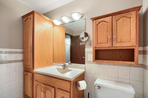 8441 Irwin Road, 106, Bloomington, MN 55437