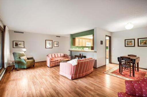8441 Irwin Road, 106, Bloomington, MN 55437