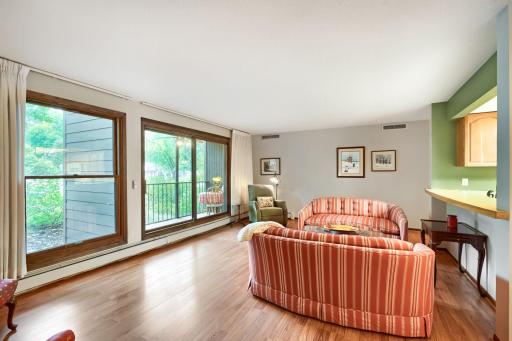 8441 Irwin Road, 106, Bloomington, MN 55437