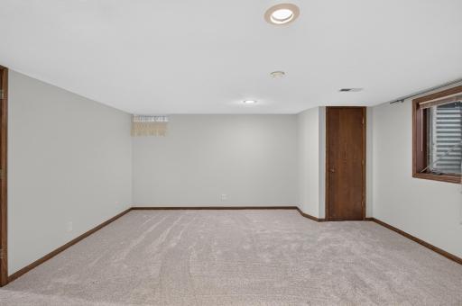 6221 Thomas Avenue S, Richfield, MN 55423
