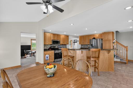 Dine in kitchen