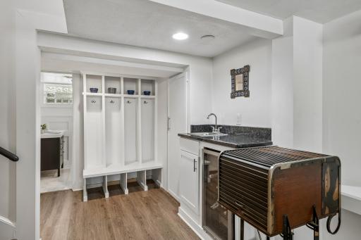 5336 Ewing Avenue S, Minneapolis, MN 55410