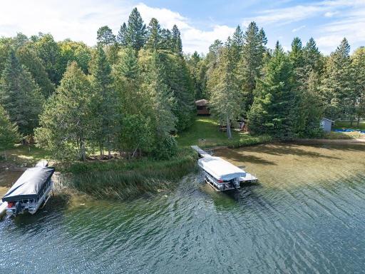 Again showing off the GREAT lake bottom to about the end of the dock. Drops off fast making for a good fishing dock!