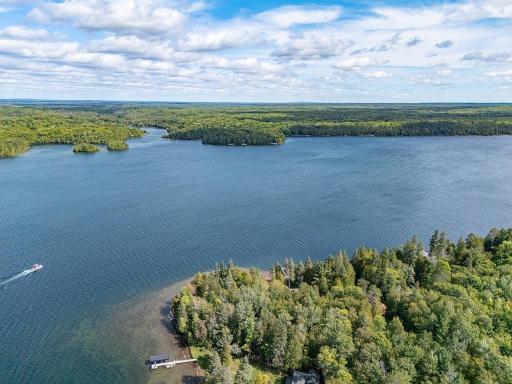 Looking across and towards the south end of the lake. Notice that great sand bottom!!!