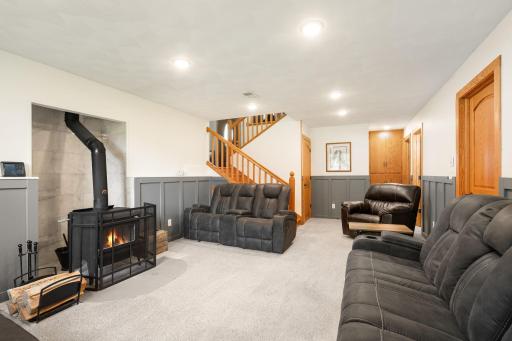 210 Hilltop Avenue, Owatonna, MN 55060