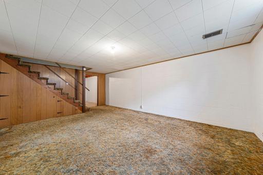 1100 Mitchell Drive, Faribault, MN 55021