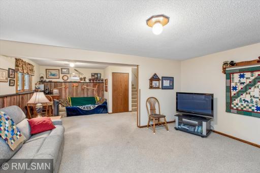 5090 323rd Street Way, Cannon Falls, MN 55009