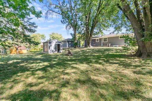 2727 Woodbridge Street, Roseville, MN 55113