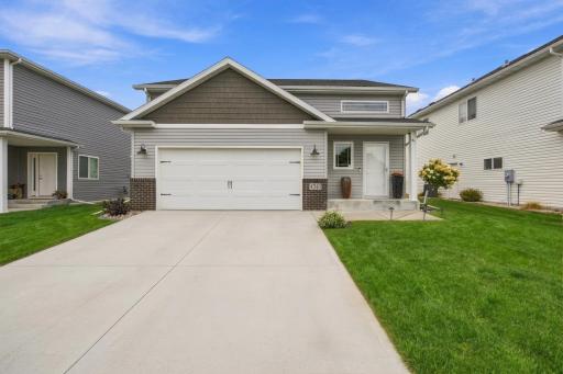 4541 13th Street S, Moorhead, MN 56560