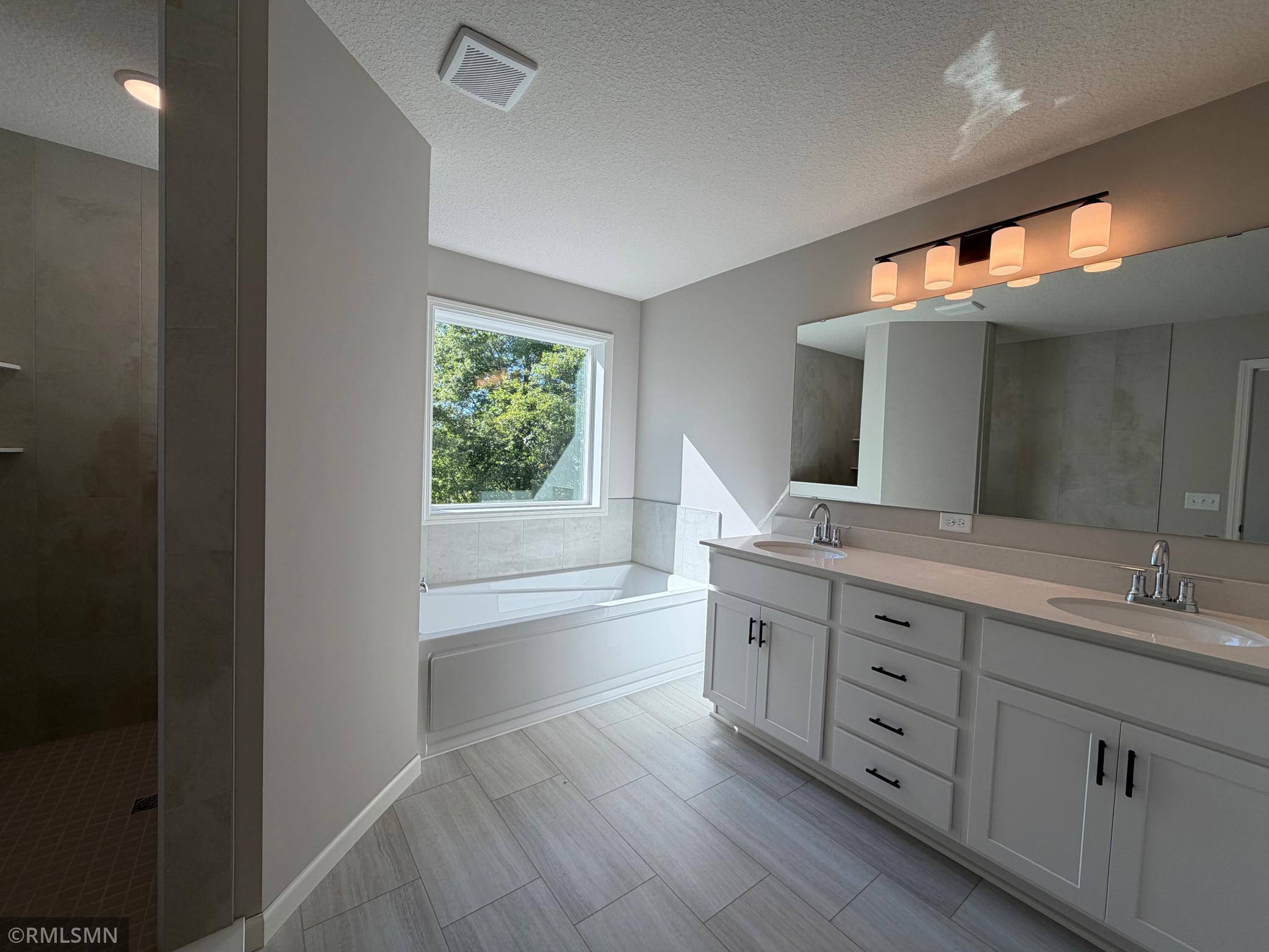 Owner's Suite Bathroom