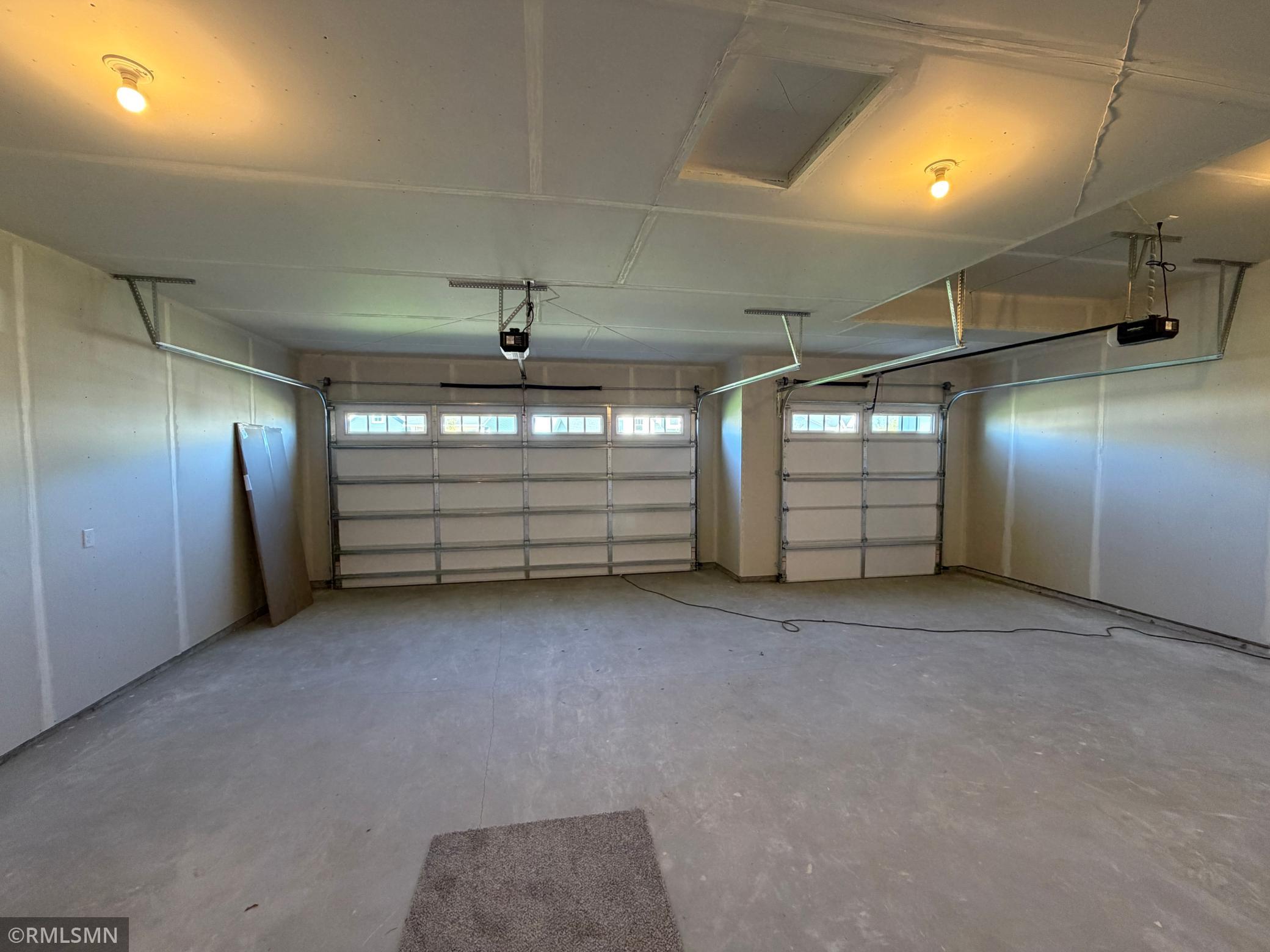 Huge 3 stall garage