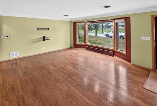 781 Iowa Avenue E, Saint Paul, MN 55106