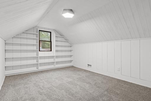 1645 Rose Pl W-15.jpg