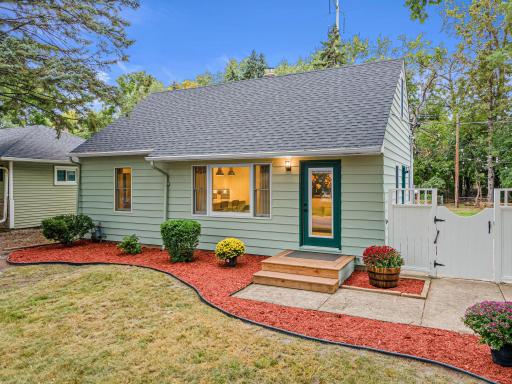 1645 Rose Pl W-28.jpg