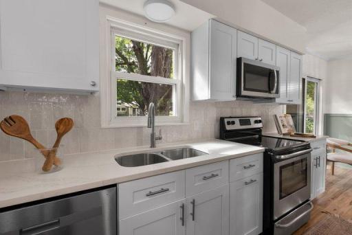 3115 Kyle Avenue N, Golden Valley, MN 55422