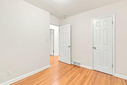 1356 Searle Street, Saint Paul, MN 55130