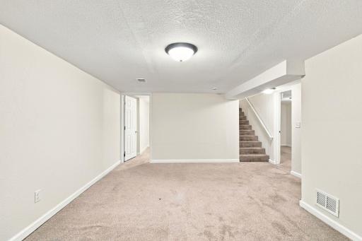 1356 Searle Street, Saint Paul, MN 55130