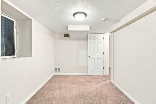1356 Searle Street, Saint Paul, MN 55130