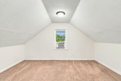1356 Searle Street, Saint Paul, MN 55130