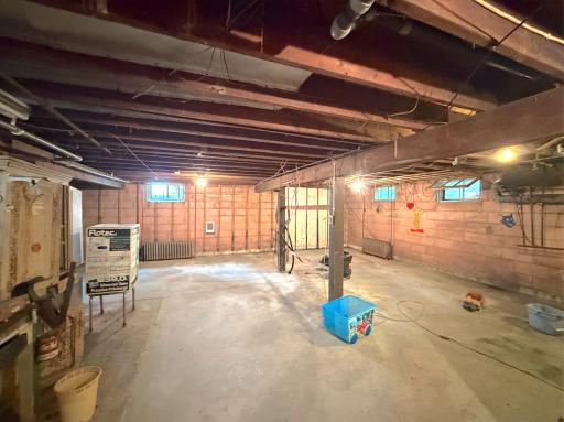 Unfinished basement offers plenty of room for storage, a workshop or future finishing to fit your needs - you'll enjoy the space.