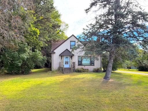 Welcome your guests with a 6x8 front deck, large mature trees and a level lawn. Imagine adding your own touches to make it fell like home.