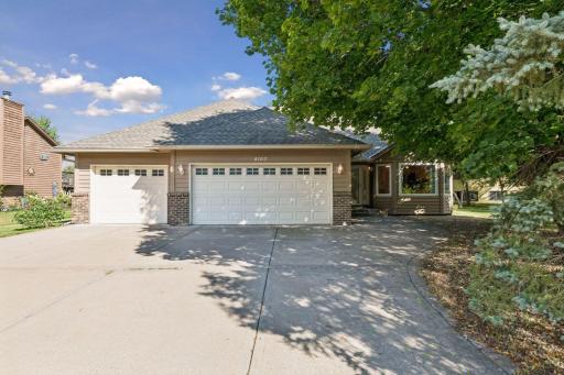 4160 Polaris Lane N, Plymouth, MN 55446