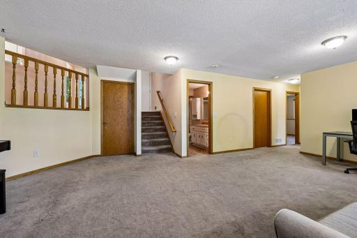 4160 Polaris Lane N, Plymouth, MN 55446