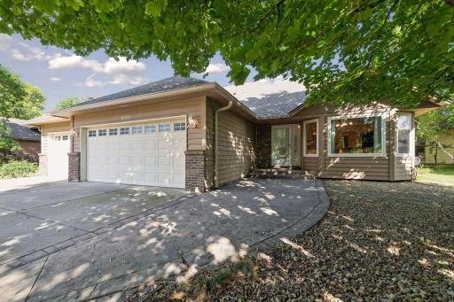 4160 Polaris Lane N, Plymouth, MN 55446