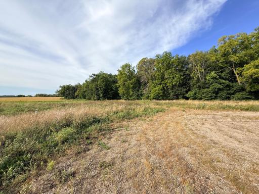 Enjoy this pastoral and picturesque setting.