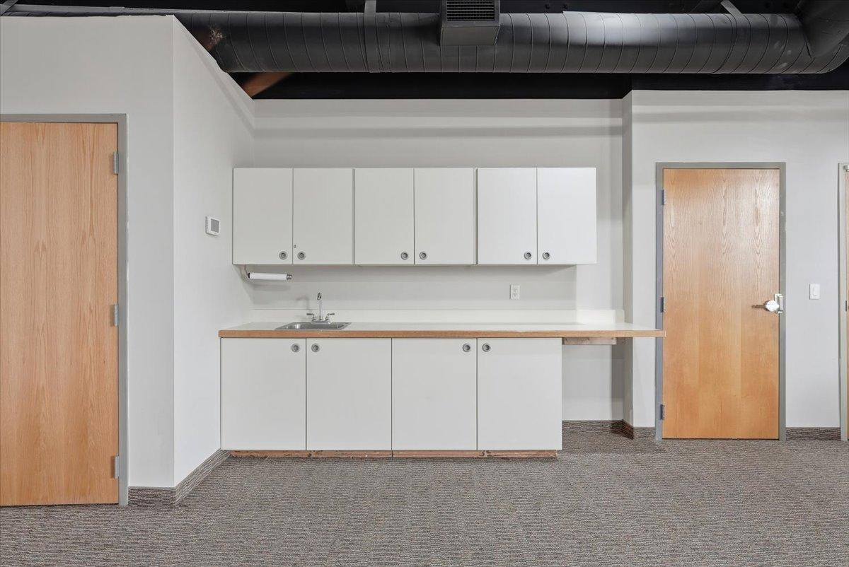 12-Office.jpg