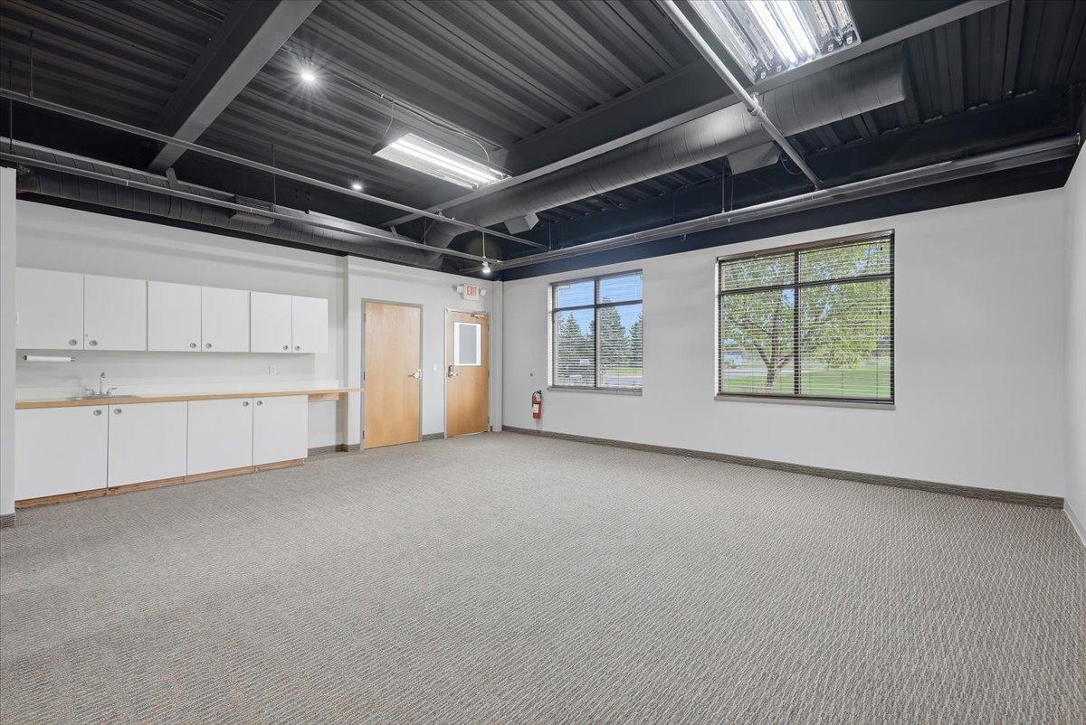 11-Office.jpg