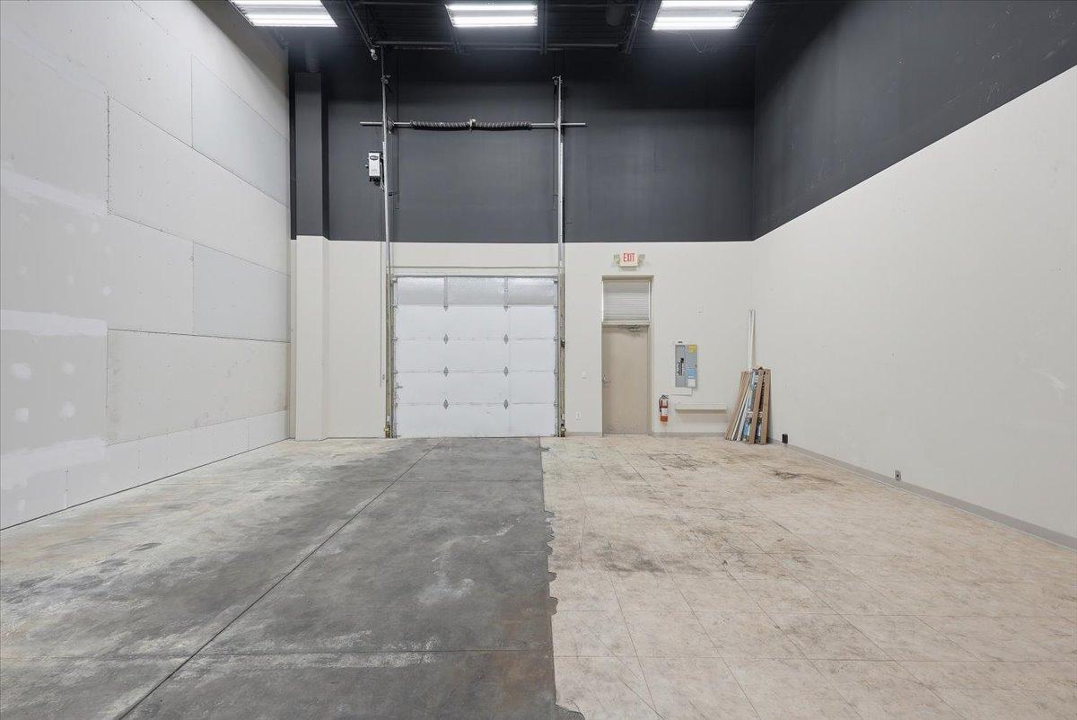 25-Warehouse.jpg
