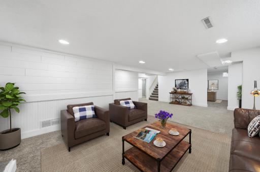 1476 Burns Avenue, Saint Paul, MN 55106