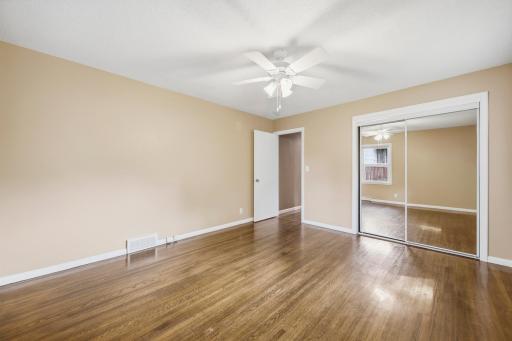1476 Burns Avenue, Saint Paul, MN 55106