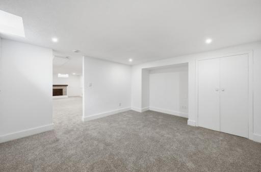 1476 Burns Avenue, Saint Paul, MN 55106