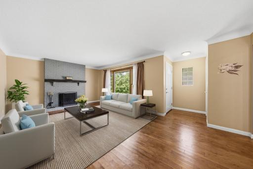 1476 Burns Avenue, Saint Paul, MN 55106