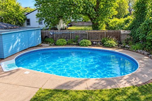 1476 Burns Avenue, Saint Paul, MN 55106