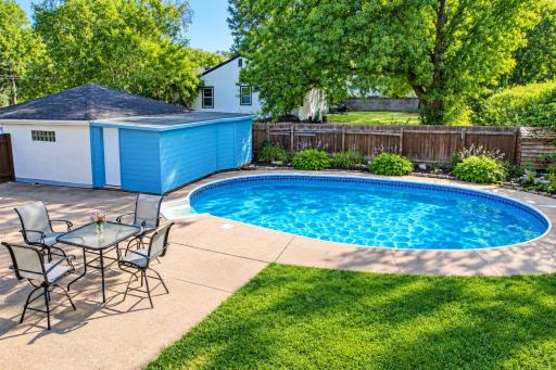 1476 Burns Avenue, Saint Paul, MN 55106