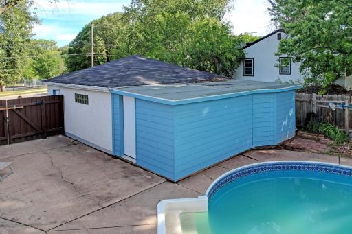 1476 Burns Avenue, Saint Paul, MN 55106
