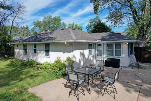 1476 Burns Avenue, Saint Paul, MN 55106