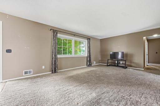 15955 Swallow Street NW, Andover, MN 55304